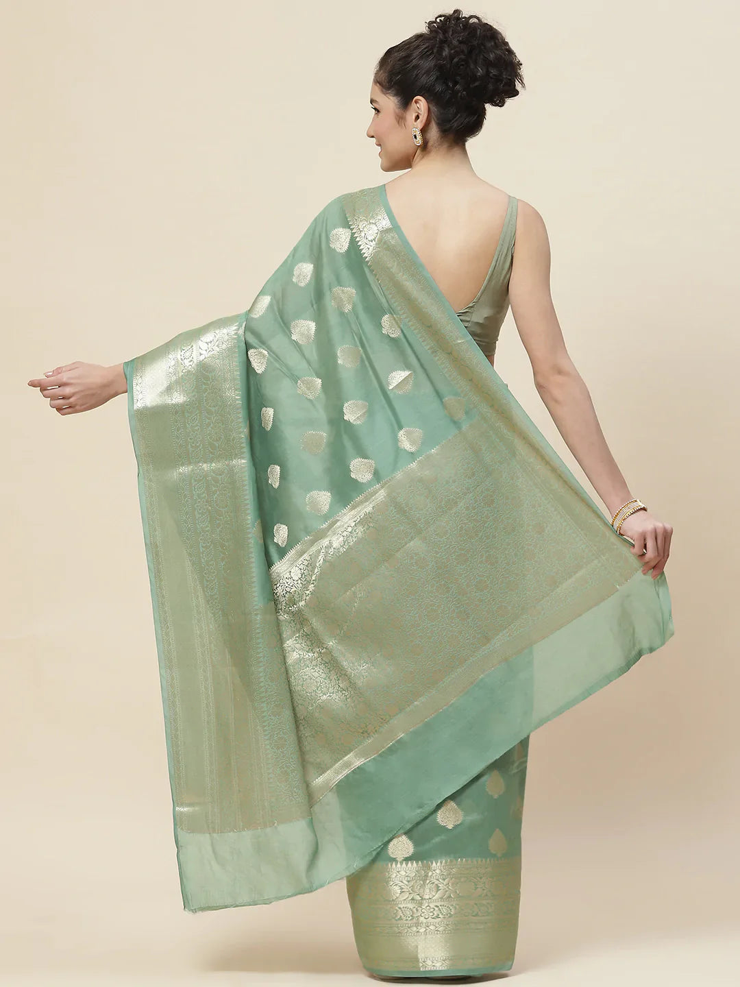 Zari Booti Cotton Woven Saree