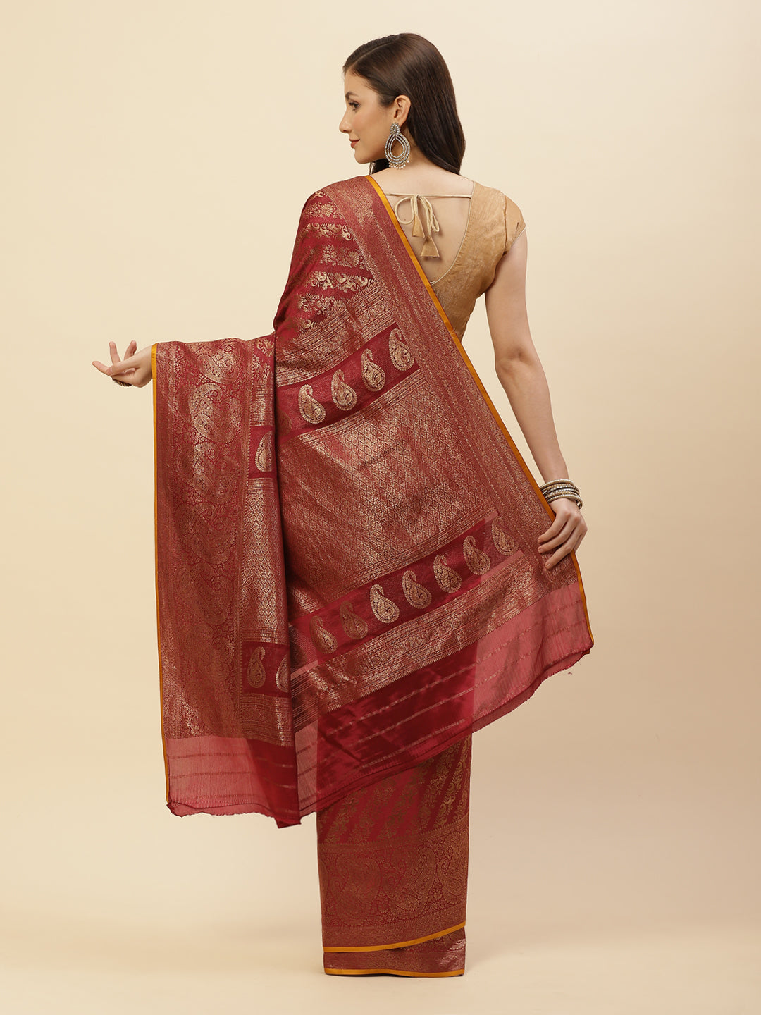 Antique Jaal Crepe Plain Saree