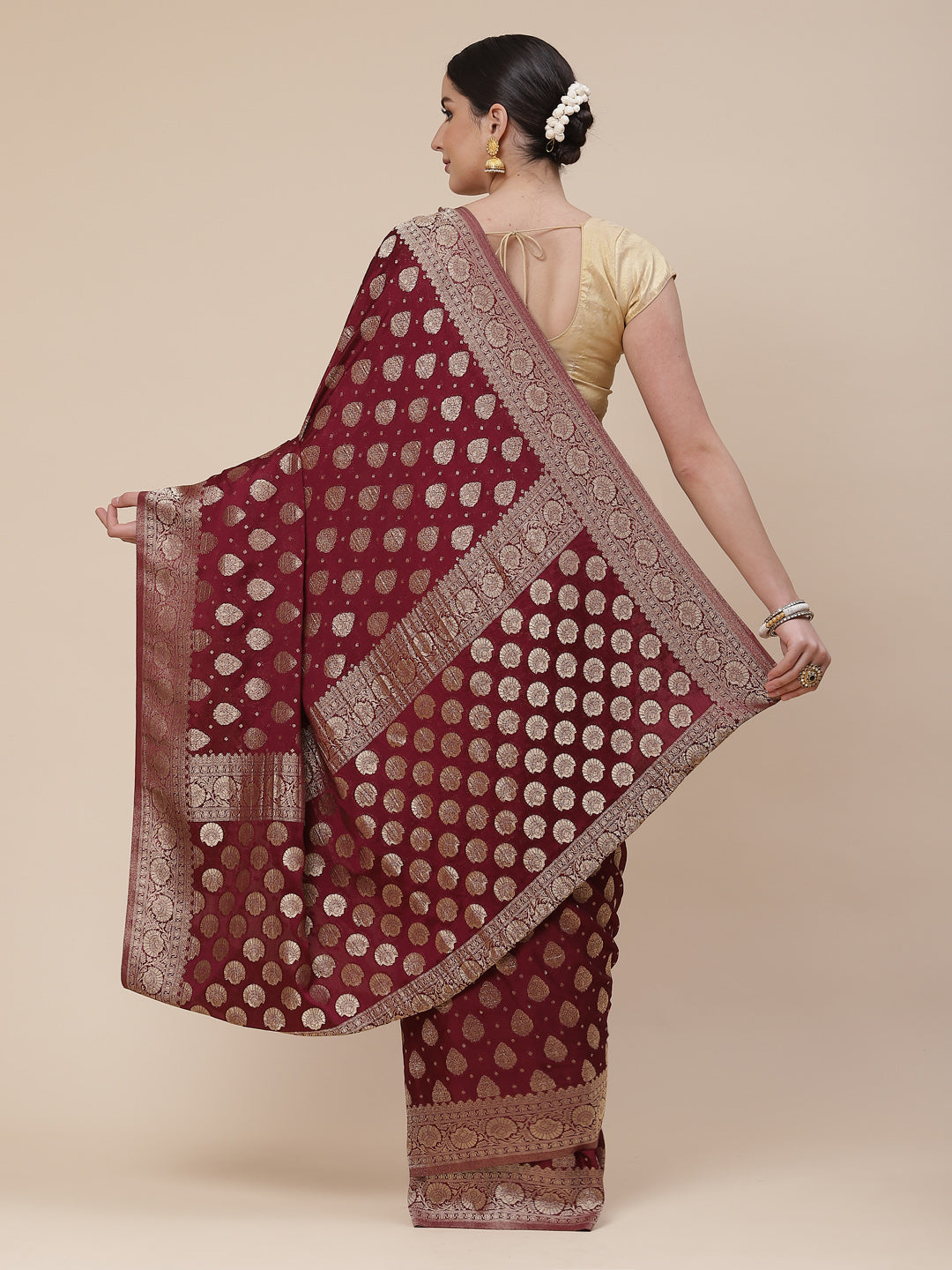 Zari Booti Crepe Plain Saree