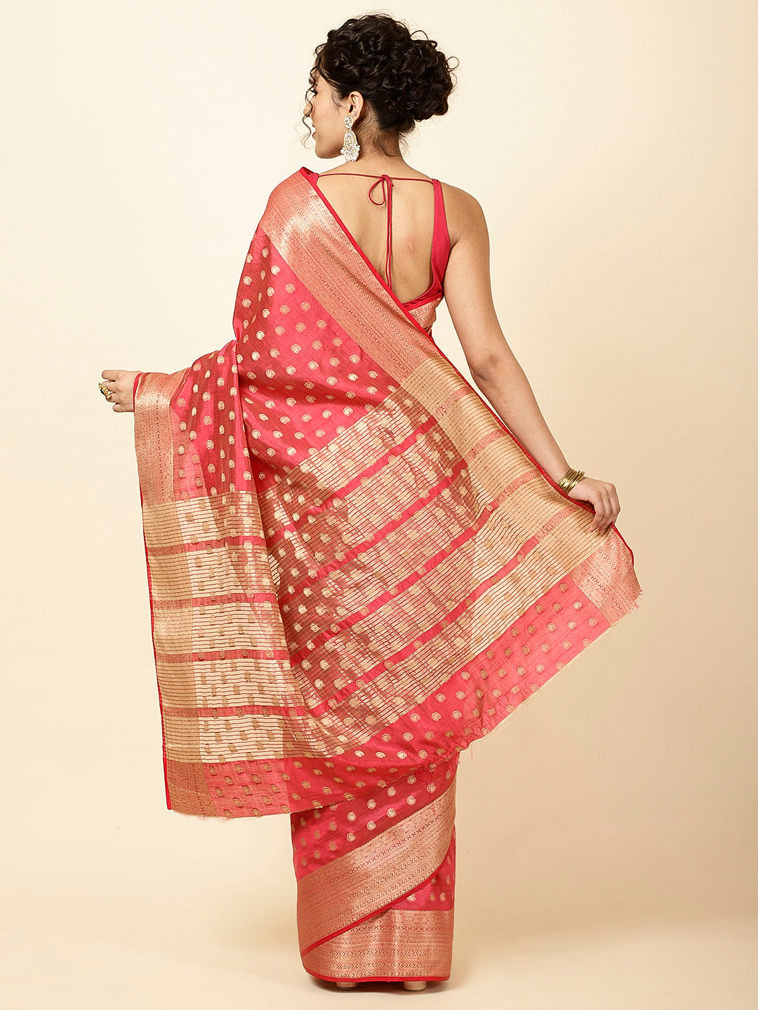 Zari Border Booti Woven Handloom Saree