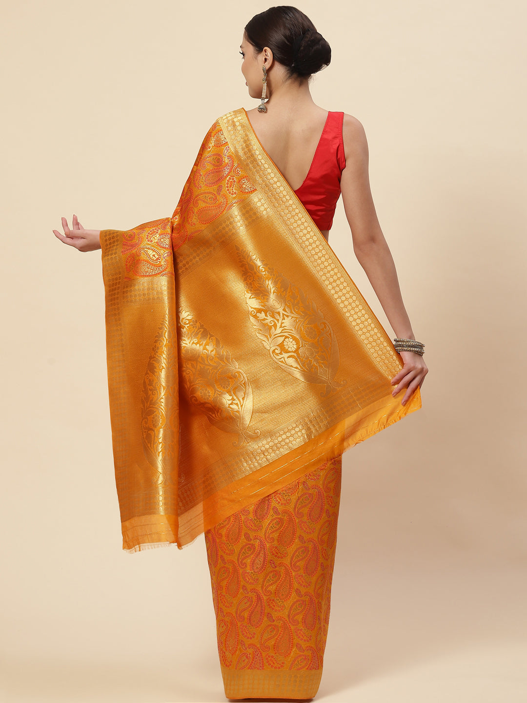 Zari Jaal Handloom Woven Saree