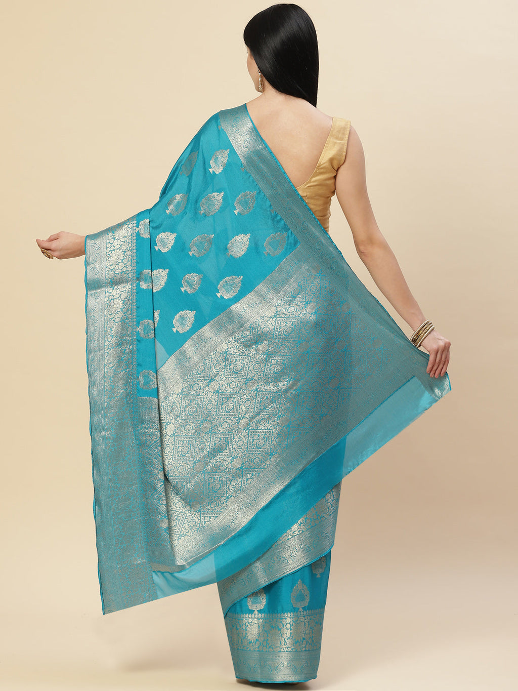 Zari Booti Crepe Plain Saree