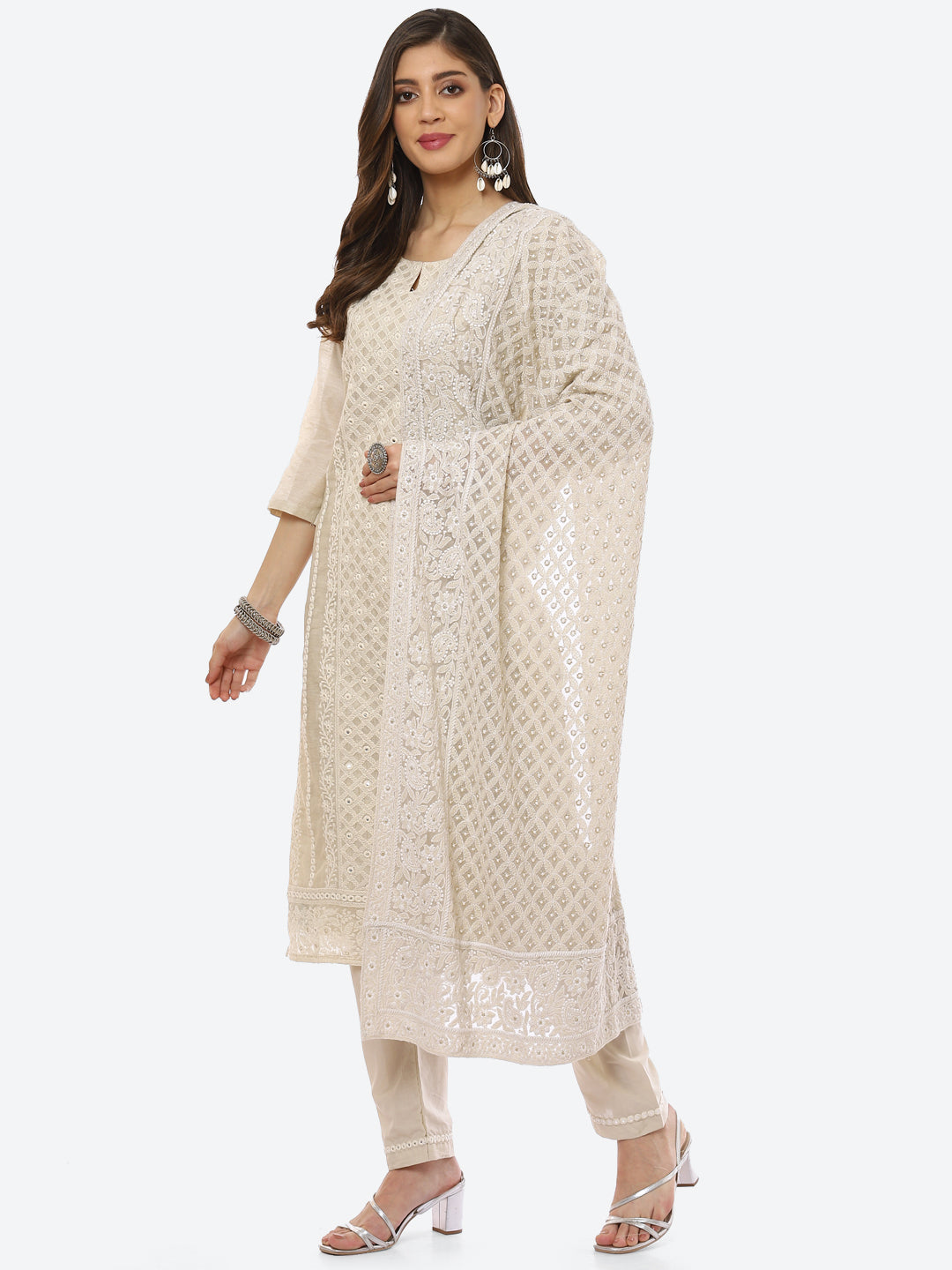 Resham Neck Booti Chanderi kurta With Pant &amp; Dupatta