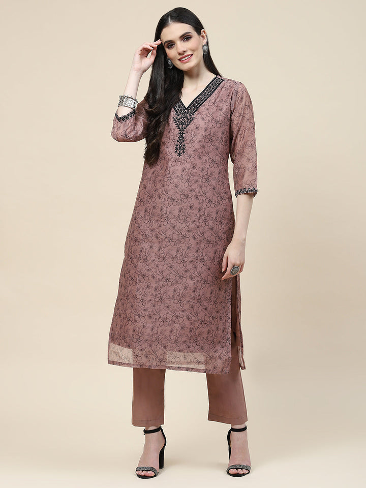 Printed &amp; Neck Embroidered Chanderi Kurta With Pants