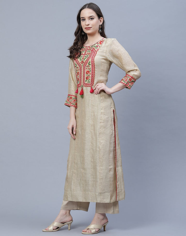 Yoke Embroidered Linen Kurti Pant Set