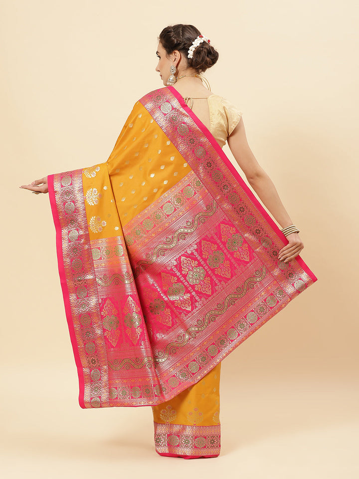 Art Handloom Saree with Zari Border Booti