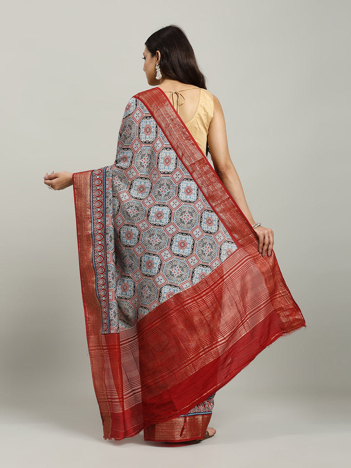 Digital Printed Cotton Blend Woven Saree