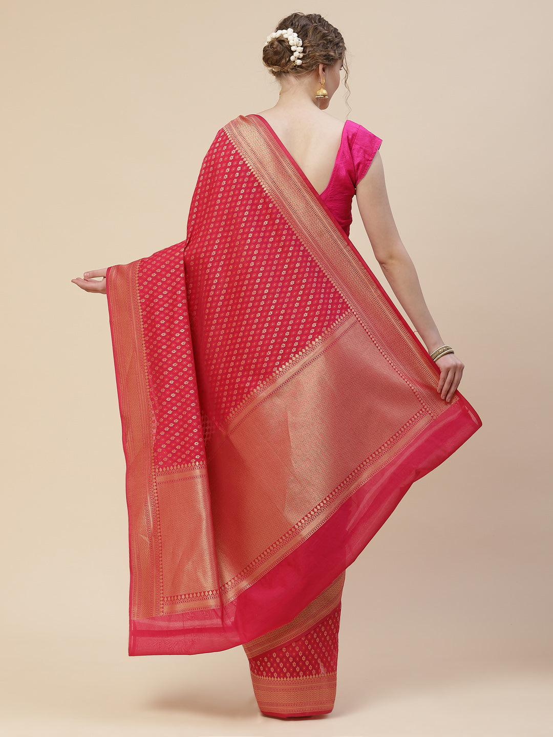 Zari Border Booti Cotton Woven Saree