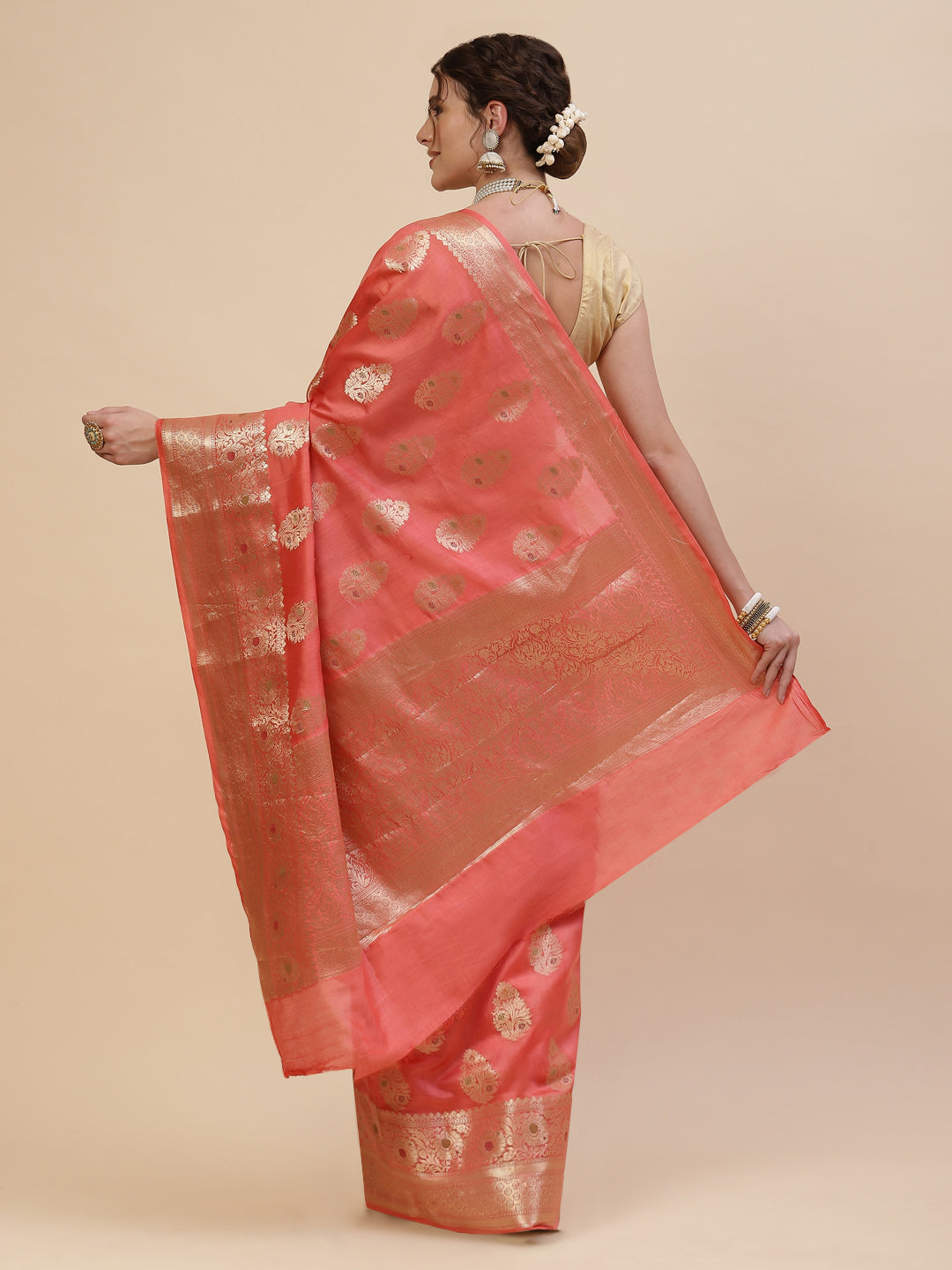 Zari Border Booti Cotton Woven Saree