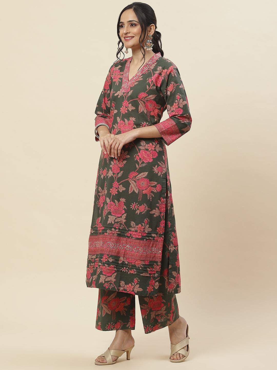 Floral Printed Cotton Kurta With Pants