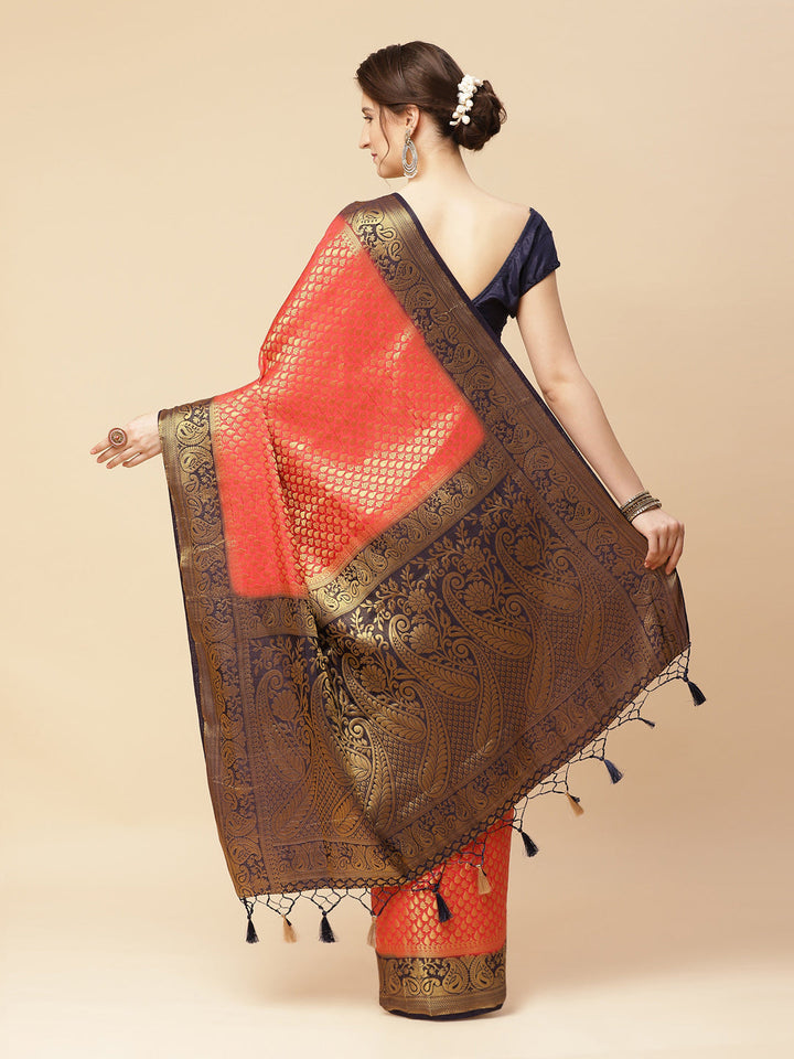 Zari Border Booti Art Handloom Woven Saree