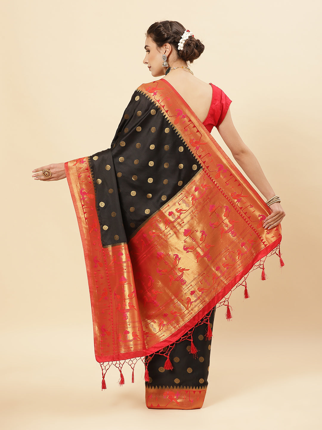 Paithani Silk Saree With Contrast Blouse