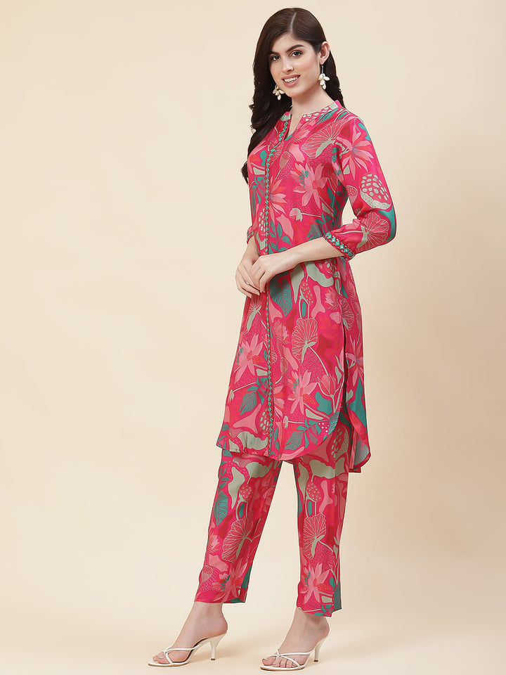 Floral Printed Muslin Kurta With Pants