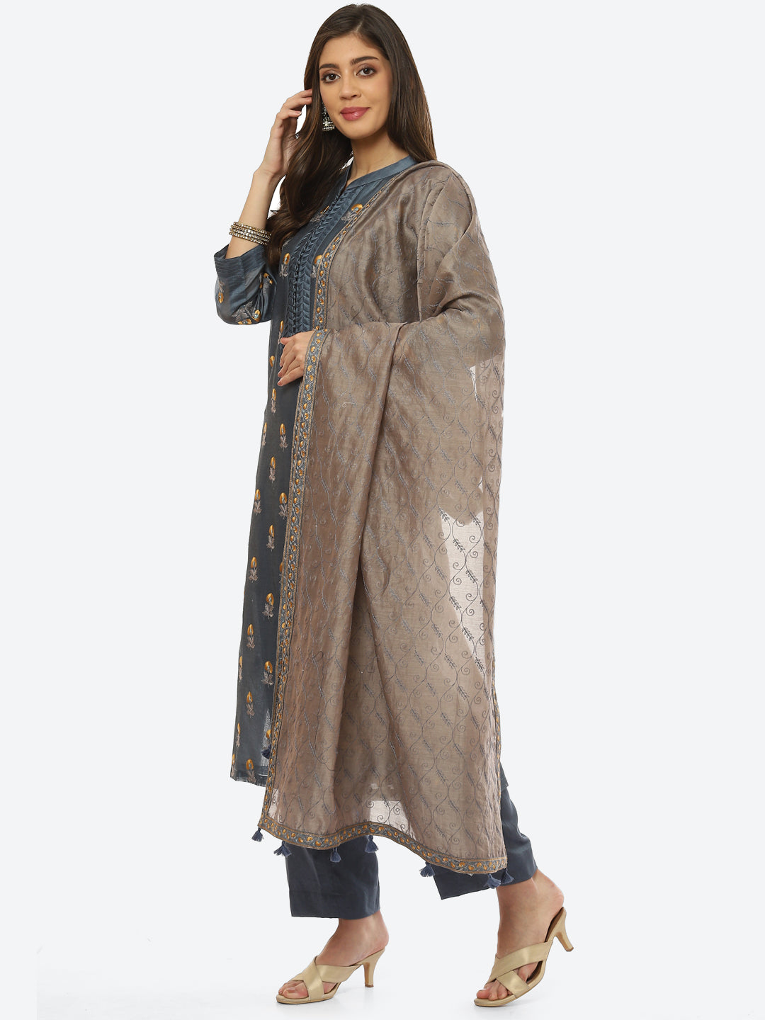 Resham Booti Cotton Kurta With Pant &amp; Dupatta
