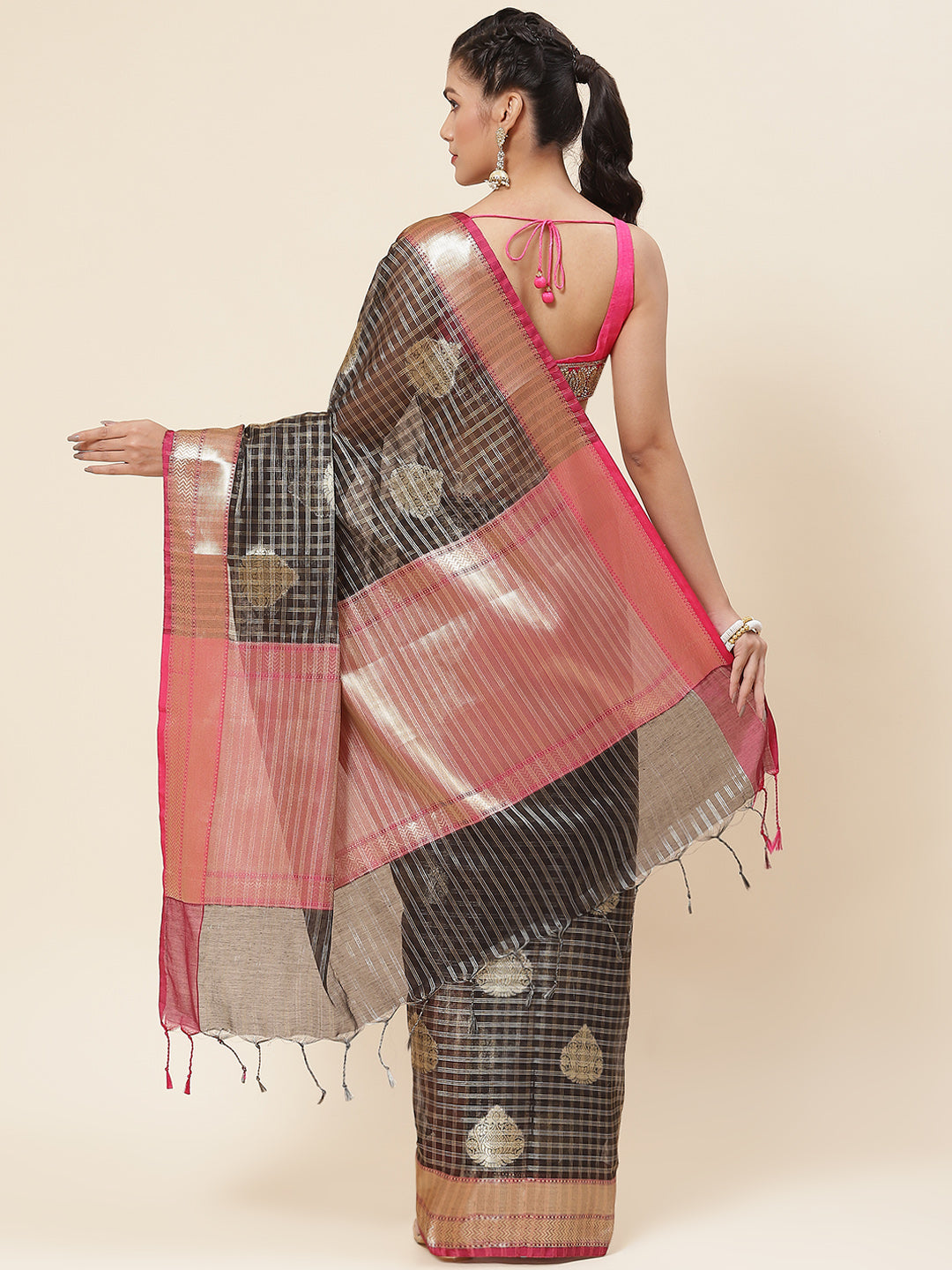 Zari Border Booti Cotton Woven Saree