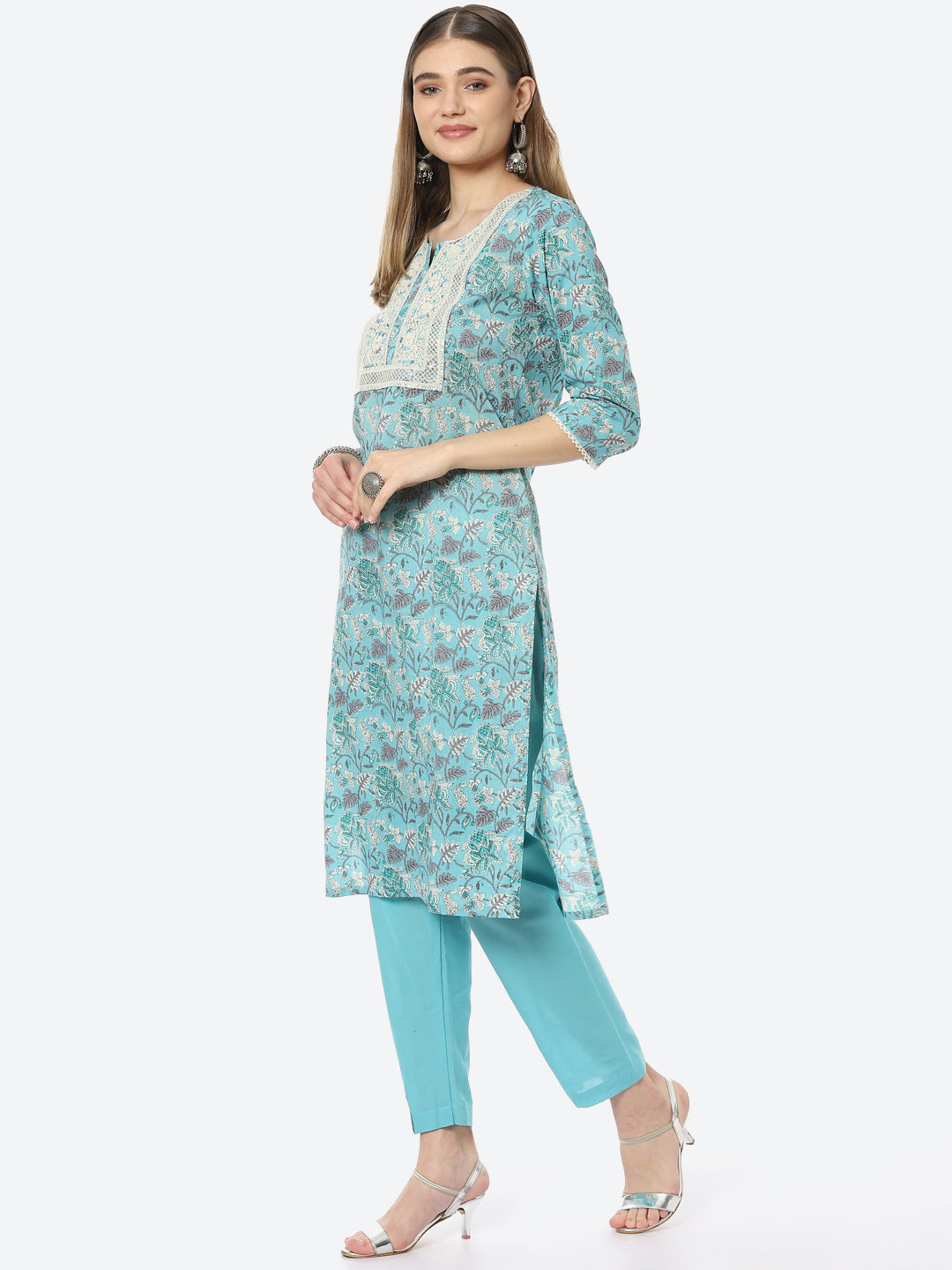 Resham Neck Embroidered Printed Chanderi Kurta With Pant