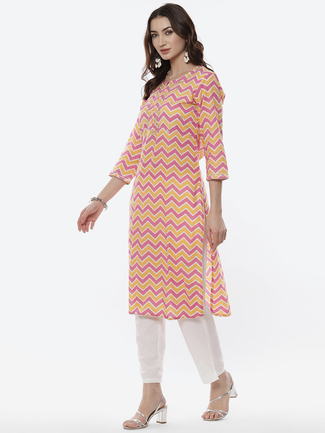 Leheriya Printed Neck Zari Cotton Kurti With Pant