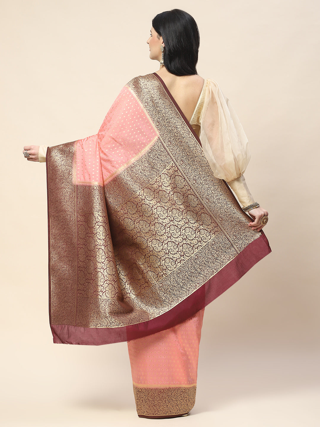 Zari Border Booti Woven Handloom Saree