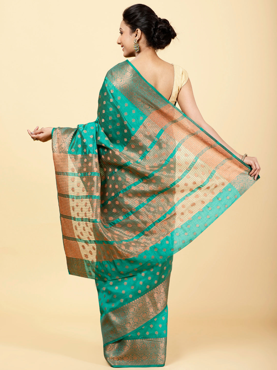 Zari Border Handloom Woven Saree