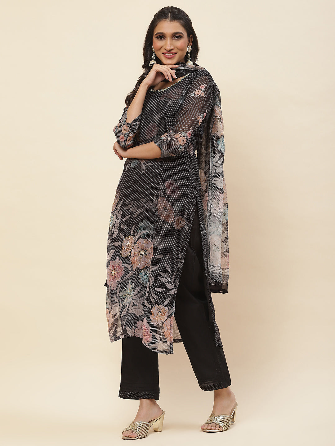 Floral Printed Georgette Kurta With Pants & Dupatta