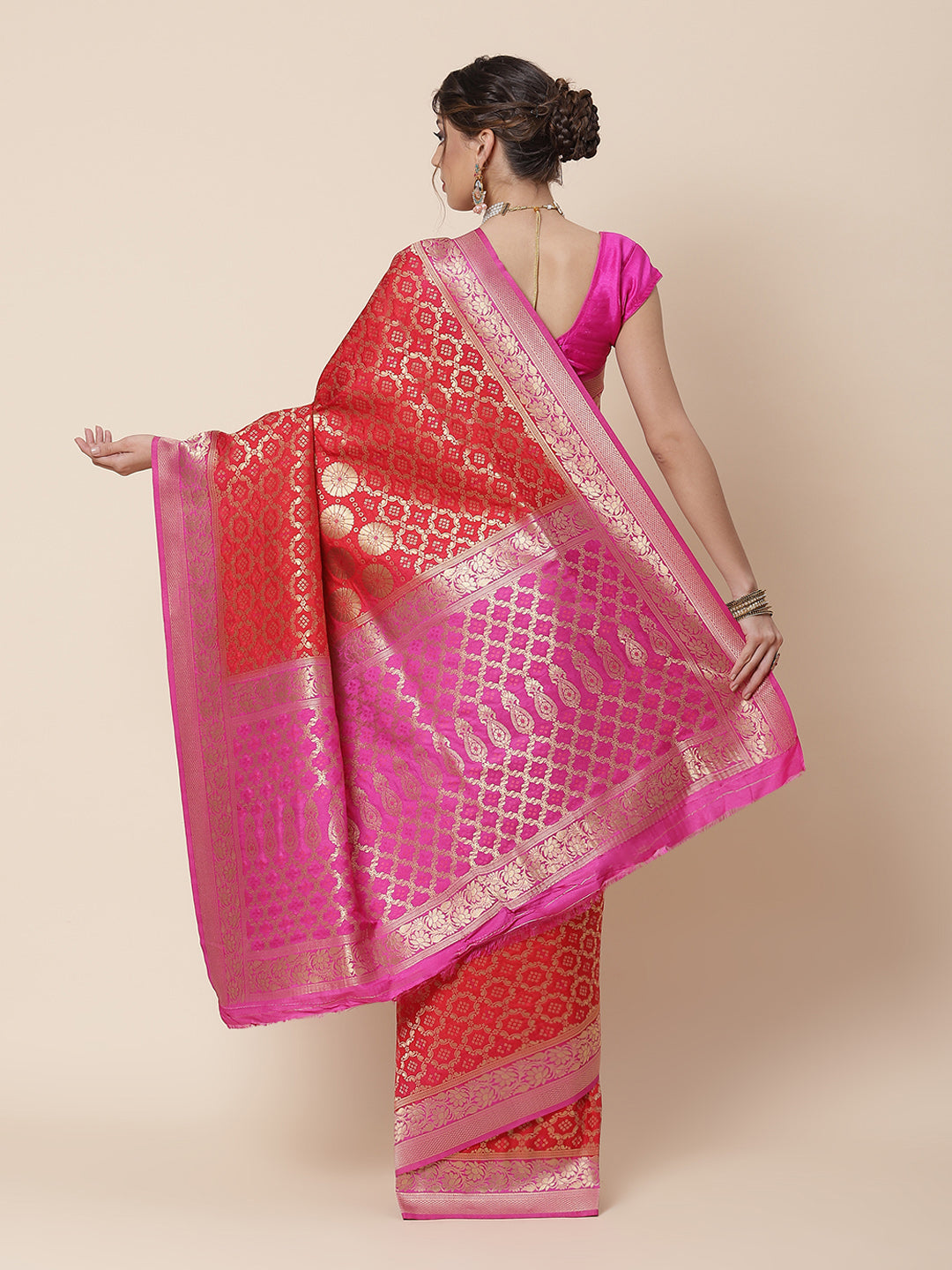 Bandhej Art Handloom Woven Saree
