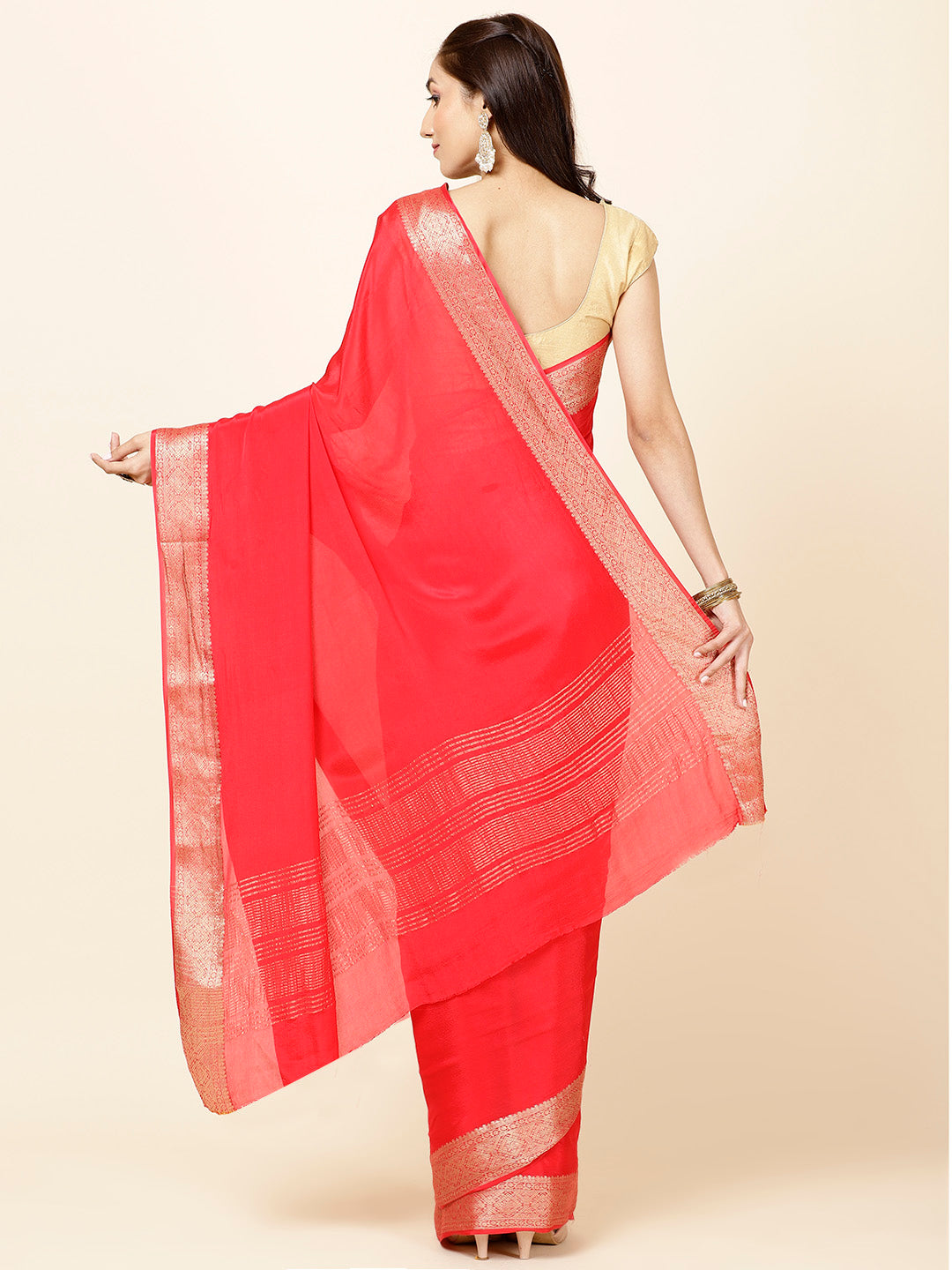 Zari Border Plain Crepe Saree
