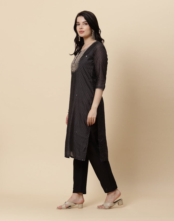 Embroidered Chanderi Kurti With Pant