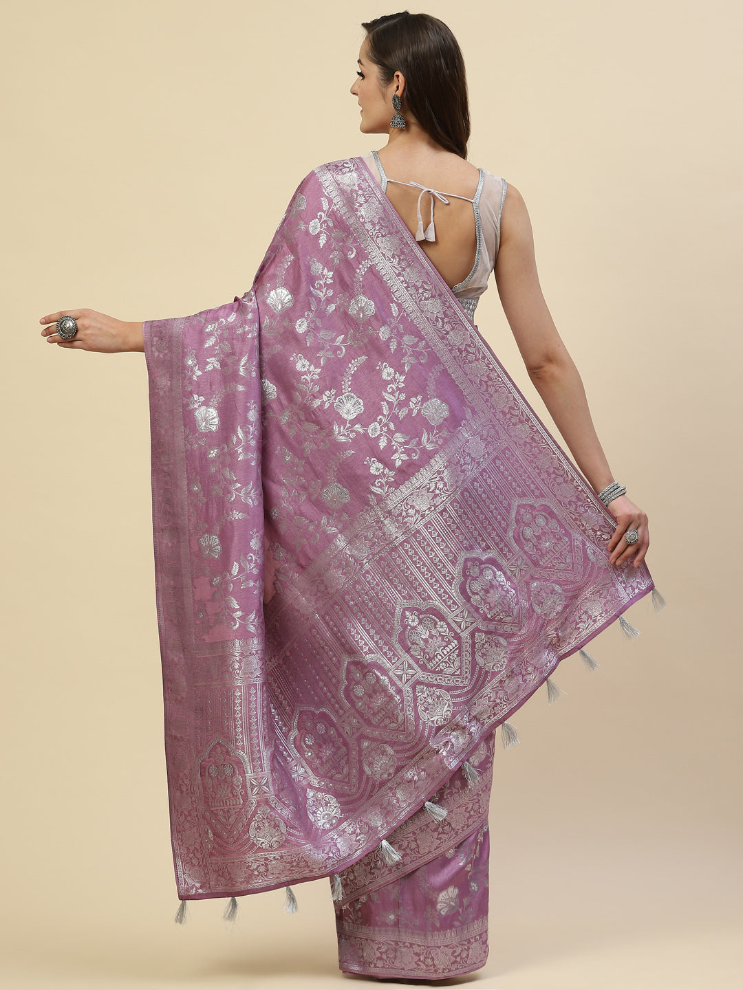 Zari Jaal Handloom Woven Saree