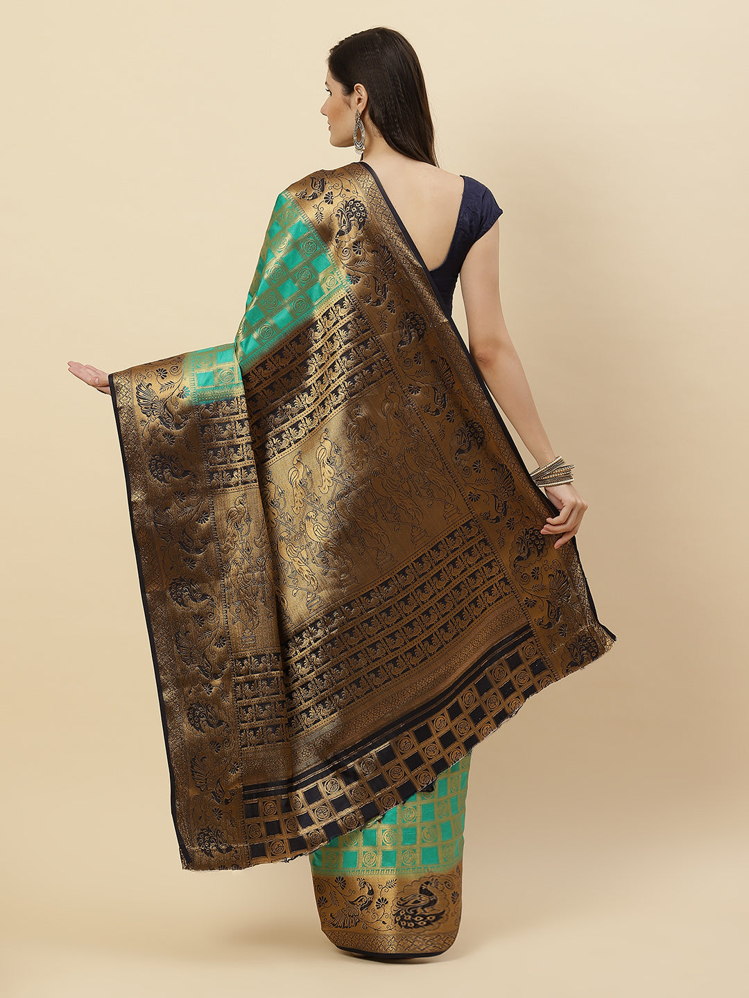Zari Jaal Art Handloom Woven Saree