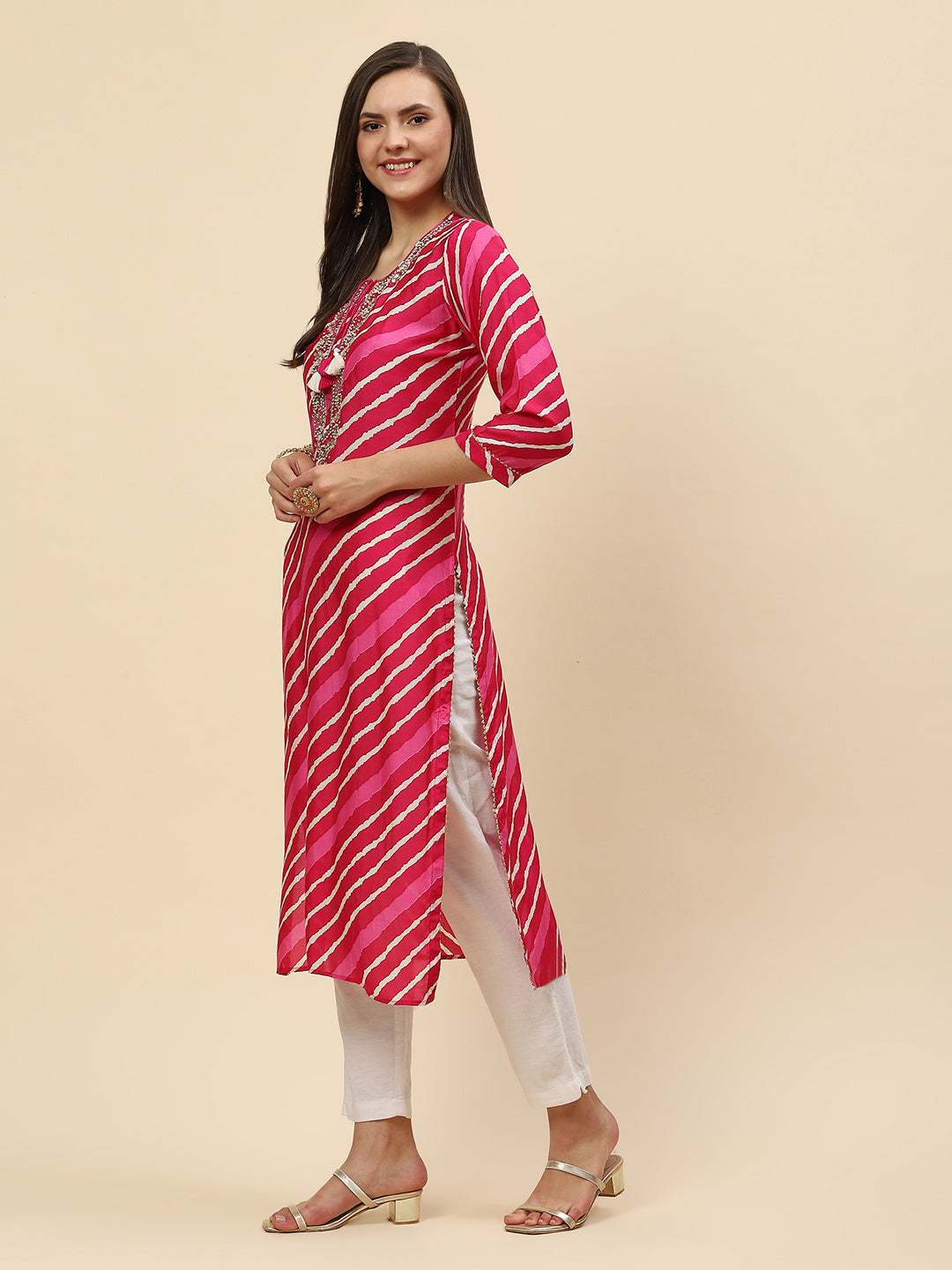 Neck Embroidered &amp; Printed Muslin Kurta