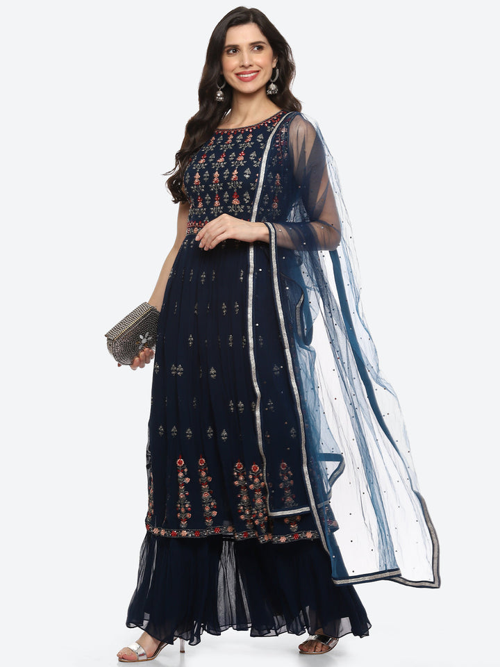 Resham Mirror Booti Georgette Kurta With Churidar &amp; Net Dupatta