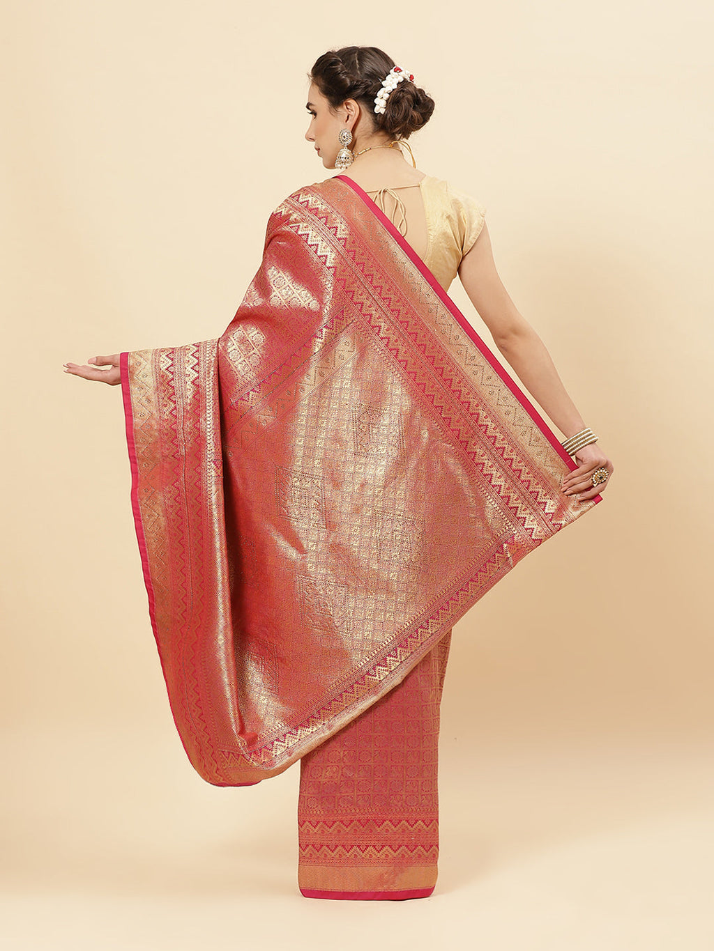 Art Handloom Saree with Brocade Zari Jaal Border