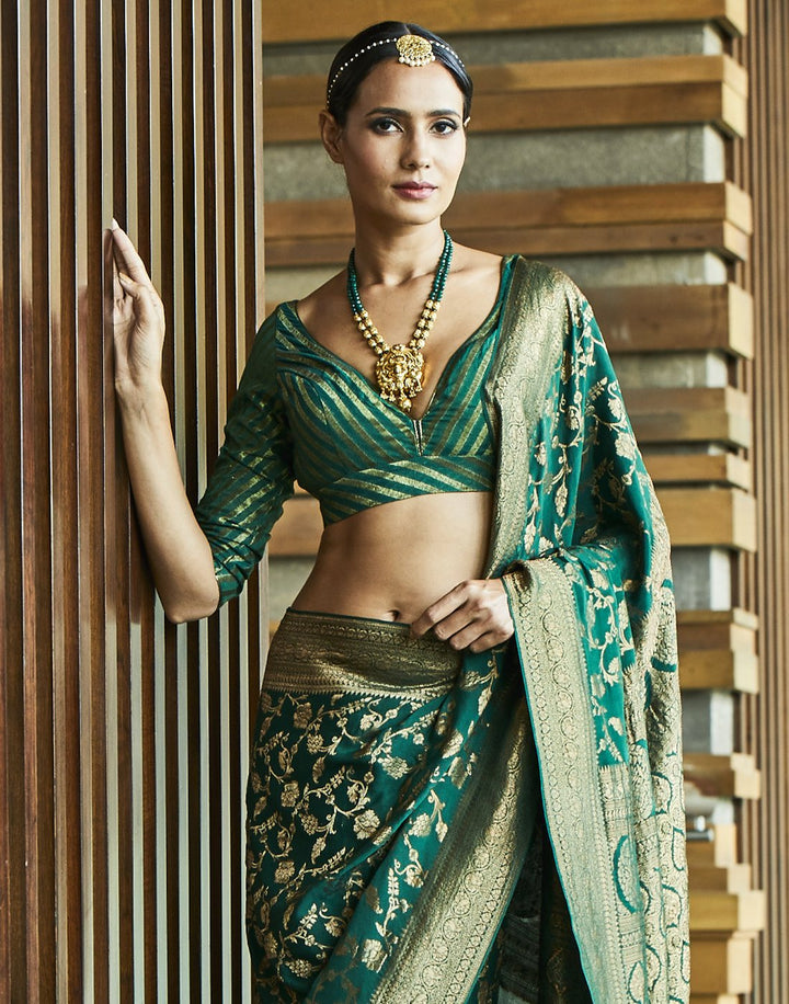 Antiq Zari Jaal Crepe Saree
