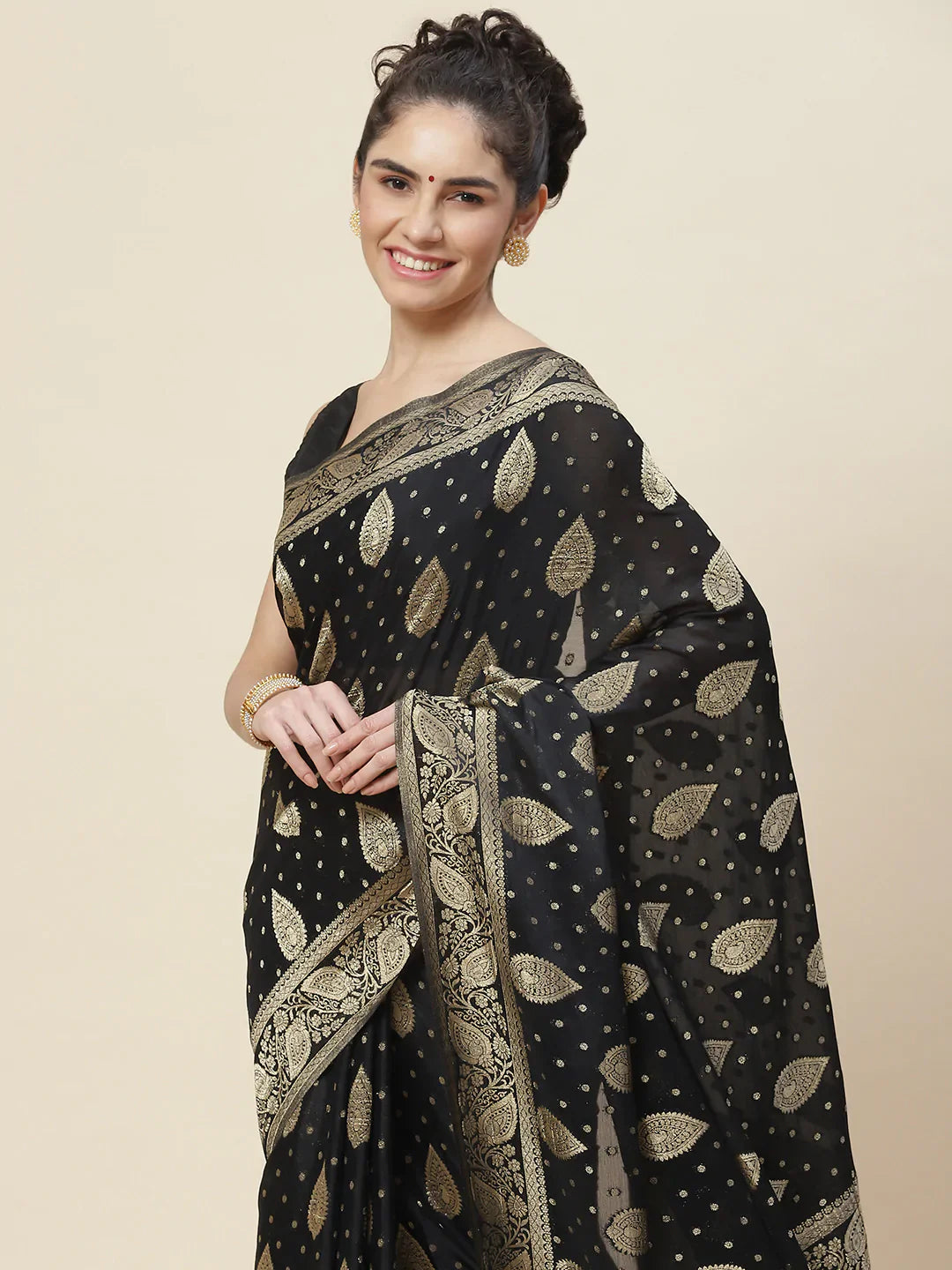 Zari Booti Crepe Plain Saree