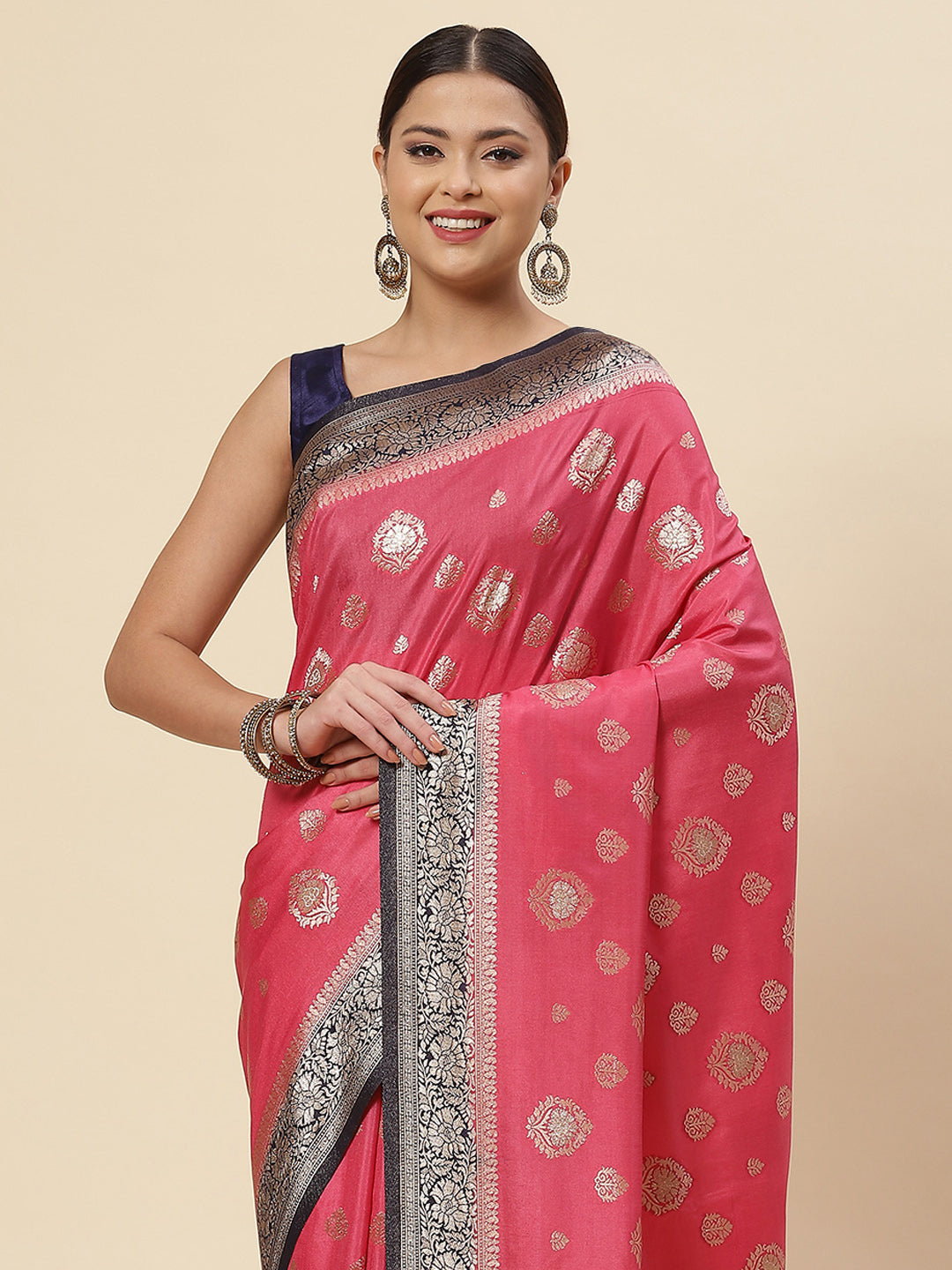 Zari Border Booti Handloom Woven Saree
