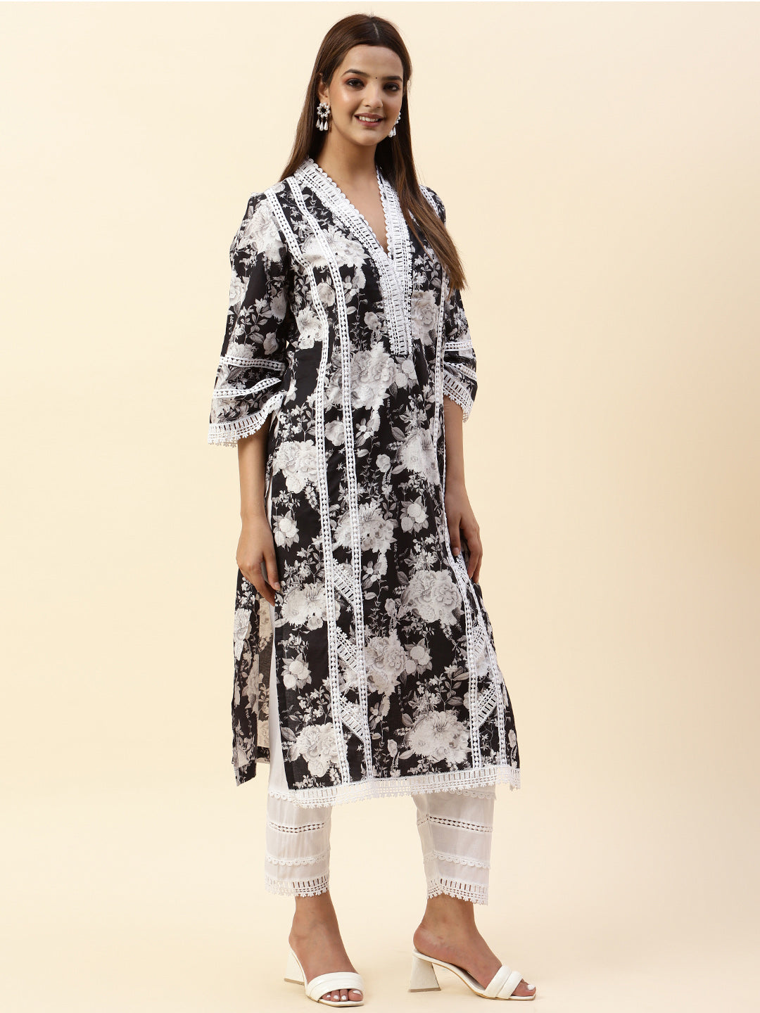 Floral Printed Cotton Kurta With Pants