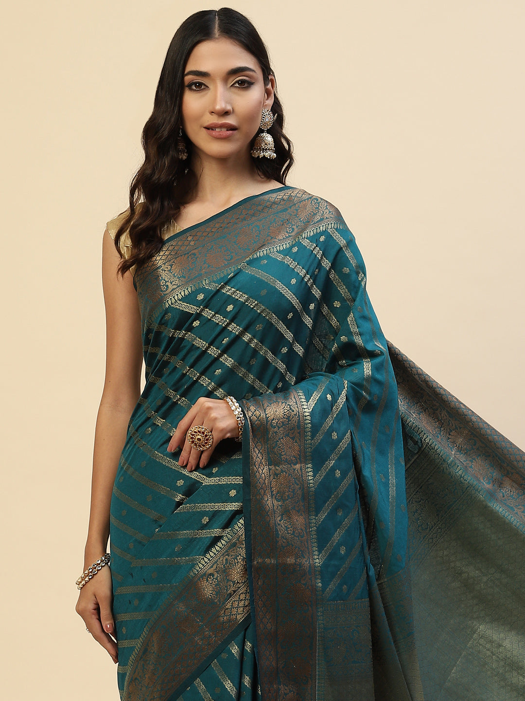 Zari Jaal Handloom Woven Saree