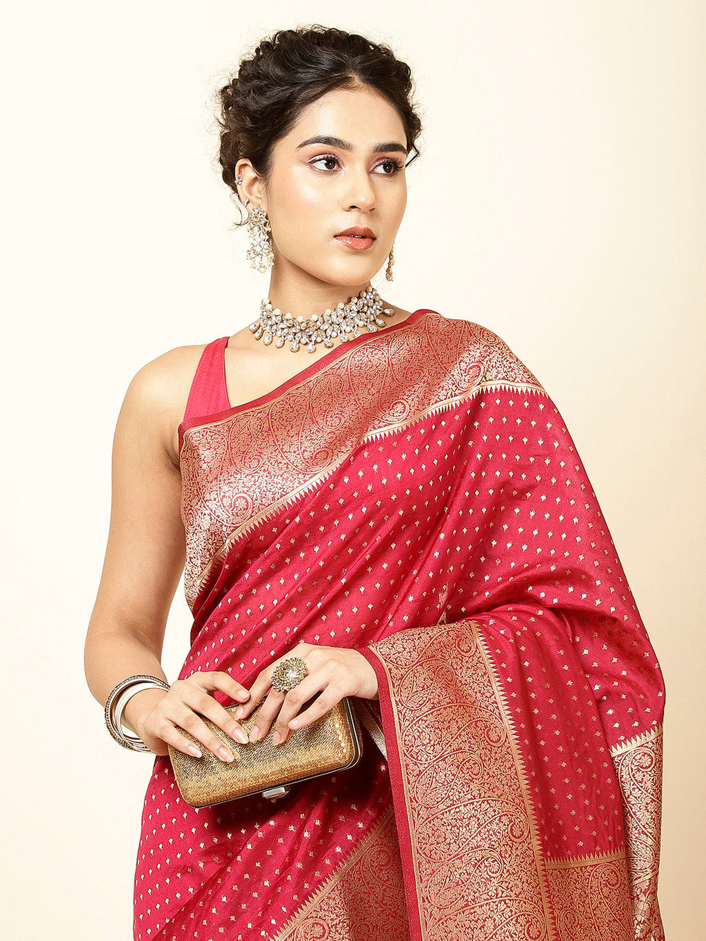 Zari Border Booti Woven Handloom Saree