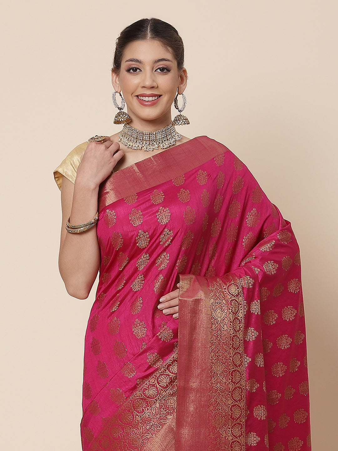Zari Border Booti Art Handloom Woven Saree
