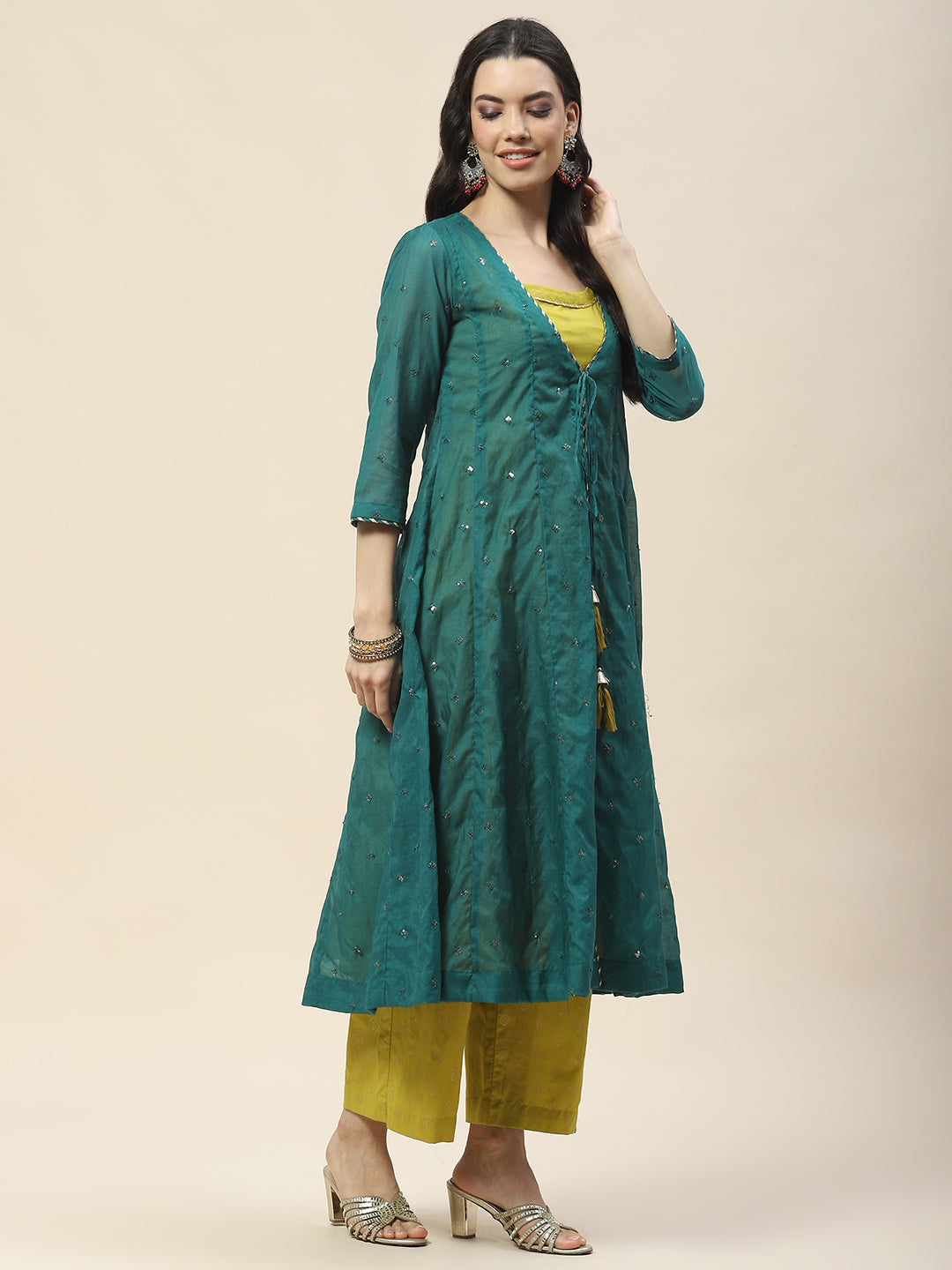 Embroidered Chanderi Kurta With Cape &amp; Pants
