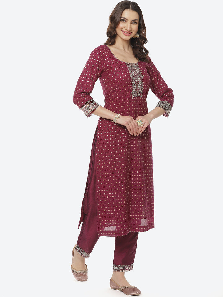 Sequence Neck Zari Embroidered Cotton Kurti With Pant