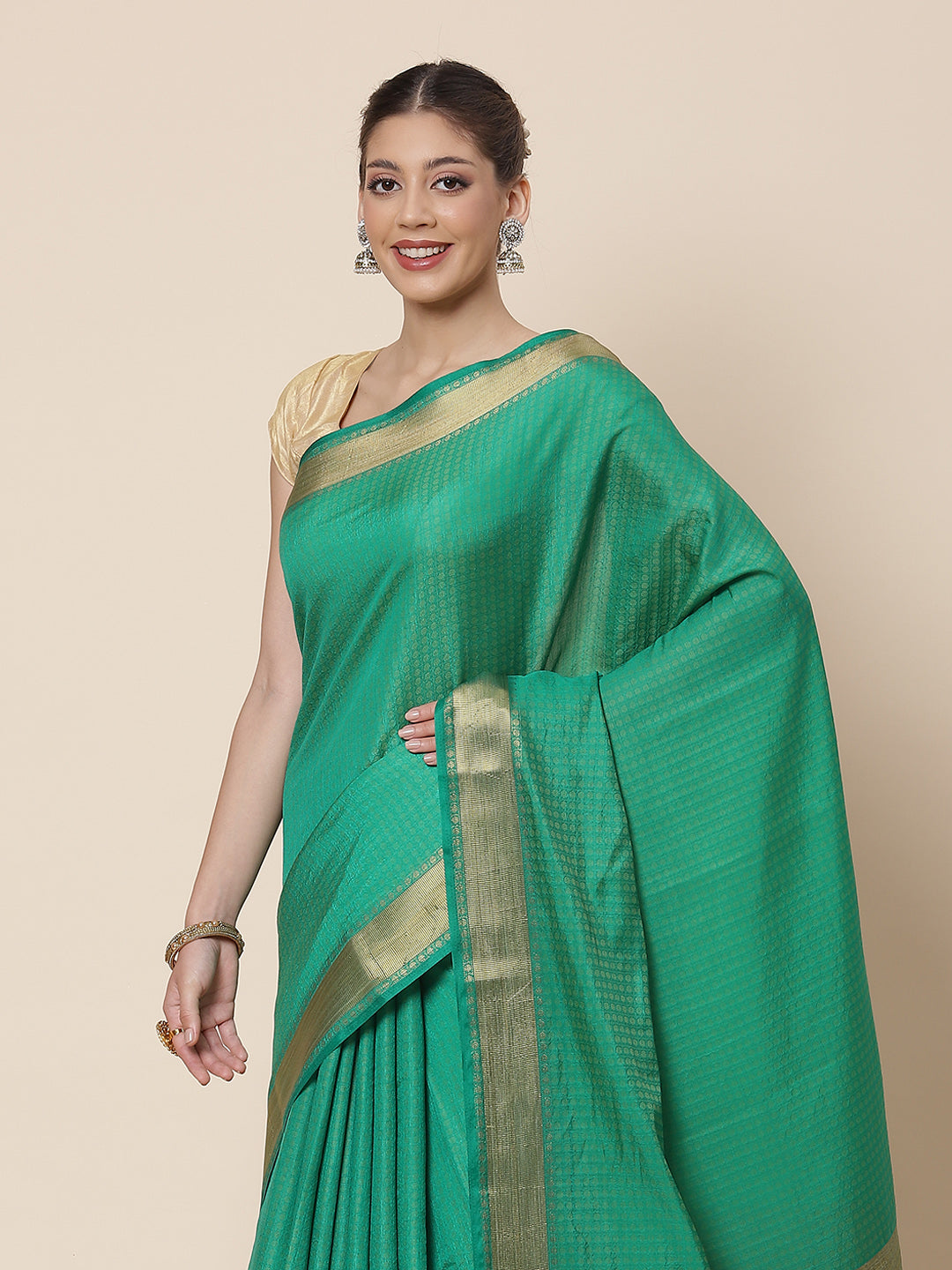 Jacquard Zari Border Art Handloom Woven Saree