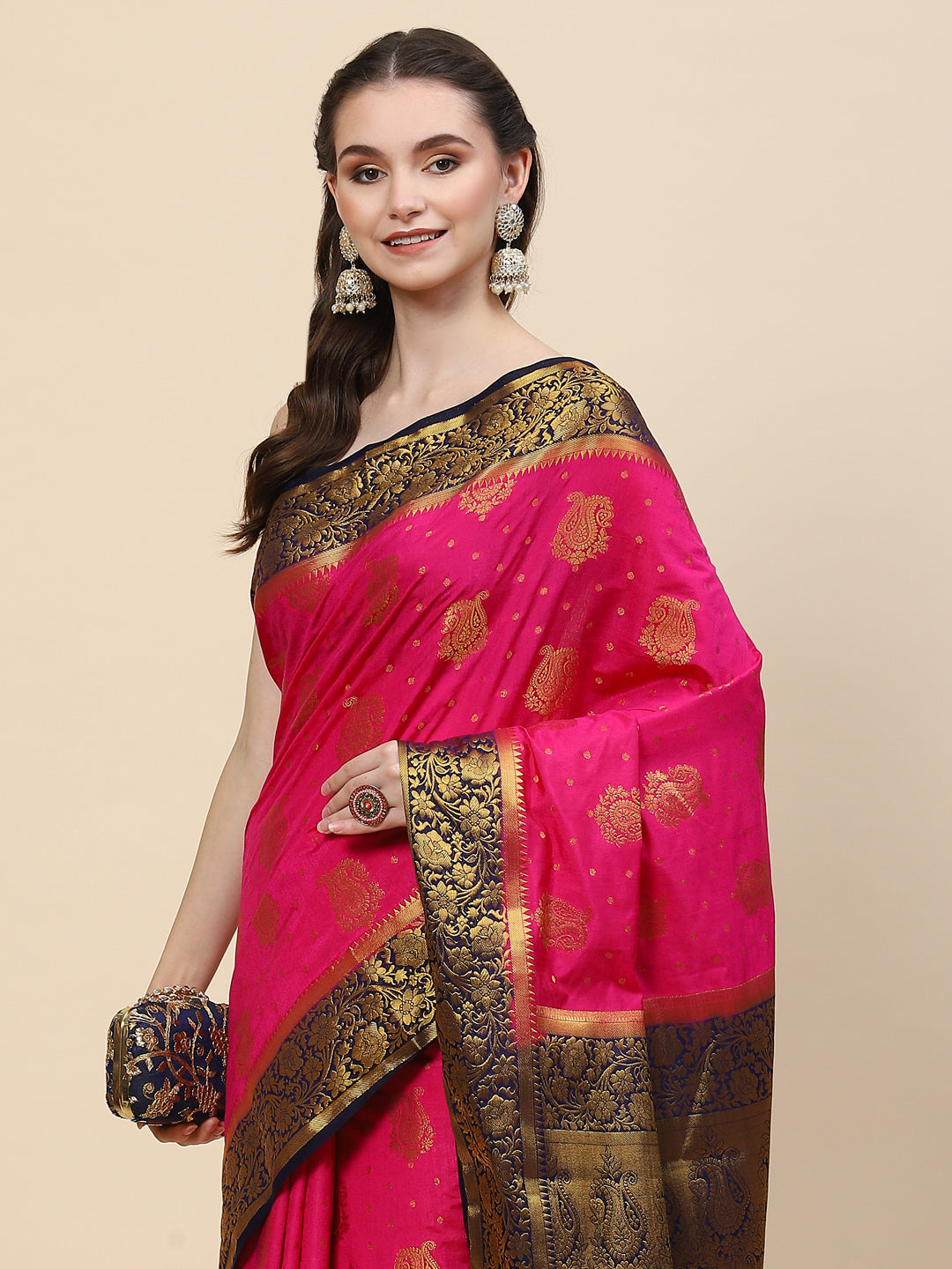 Zari Border Booti Handloom Woven Saree