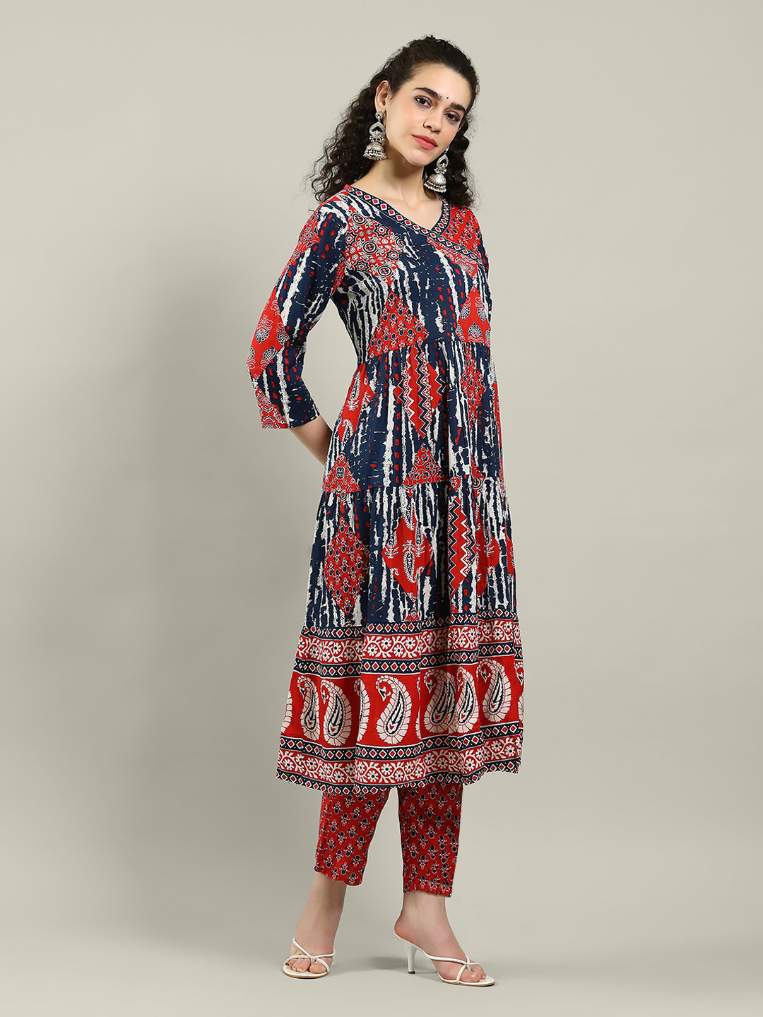 Printed Cotton Blend Kurta &amp; Pants
