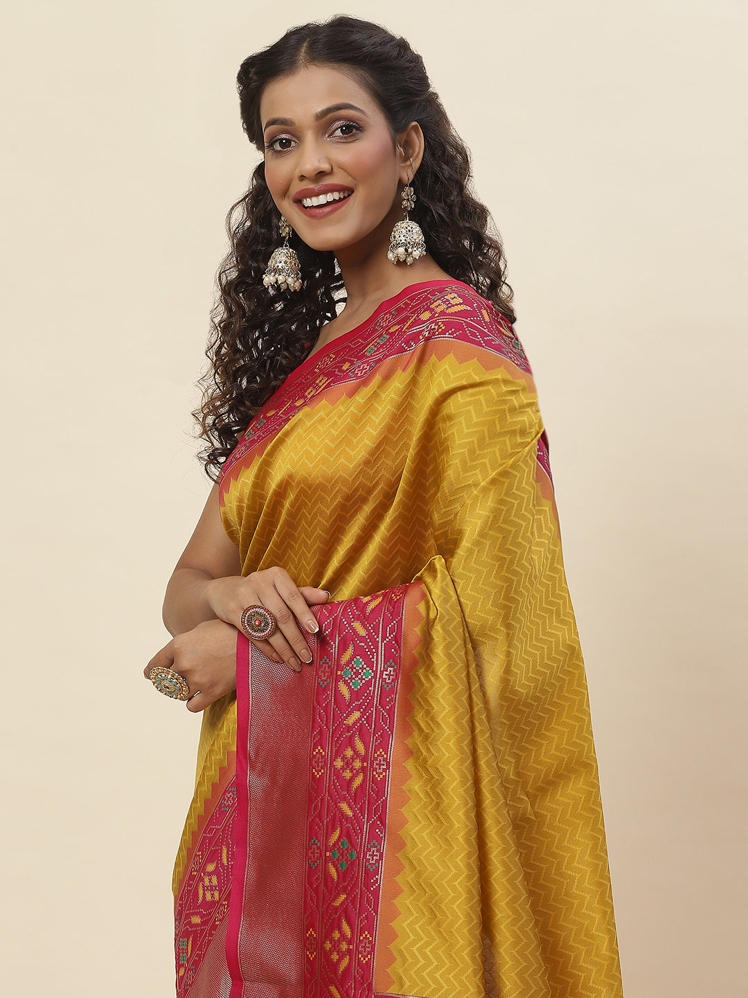 Zari Jaal Woven Handloom Saree