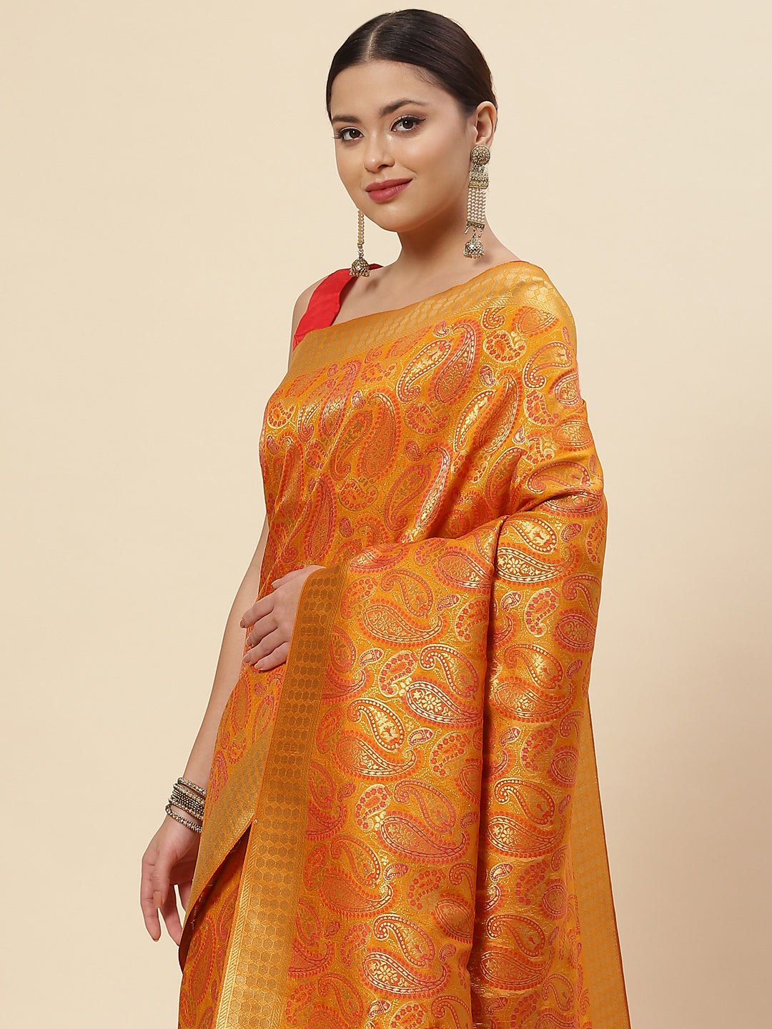 Zari Jaal Handloom Woven Saree