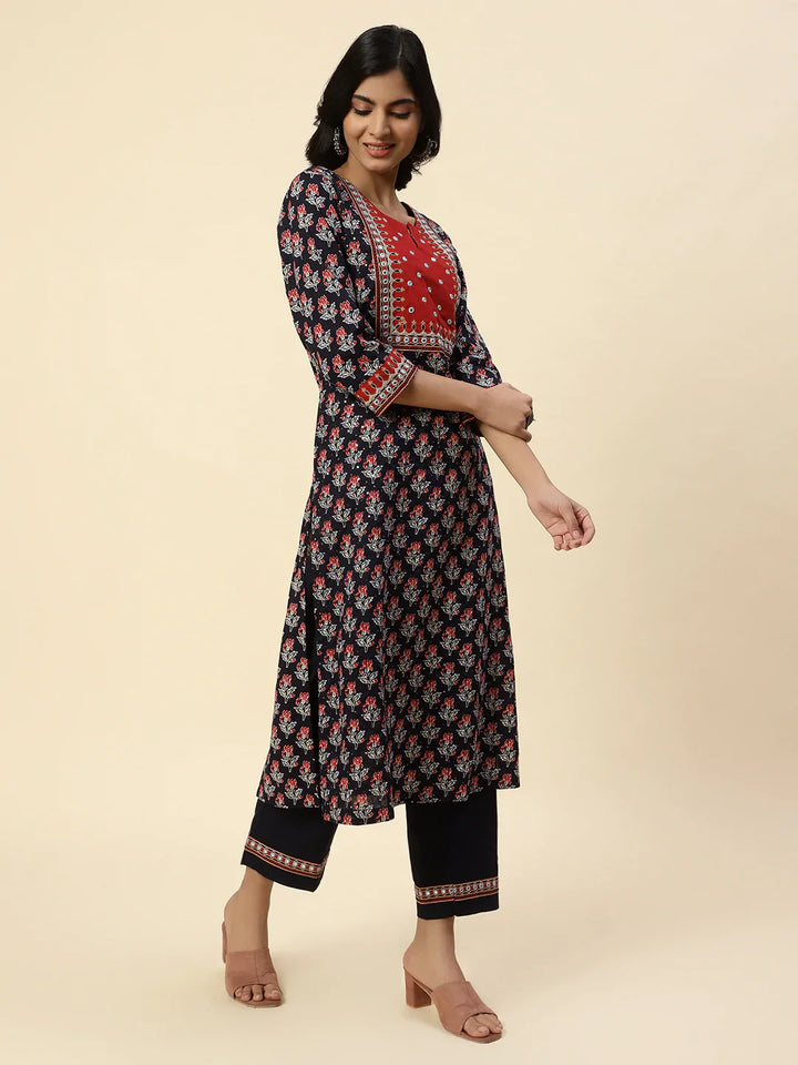 Printed Cotton Kurta With Pants