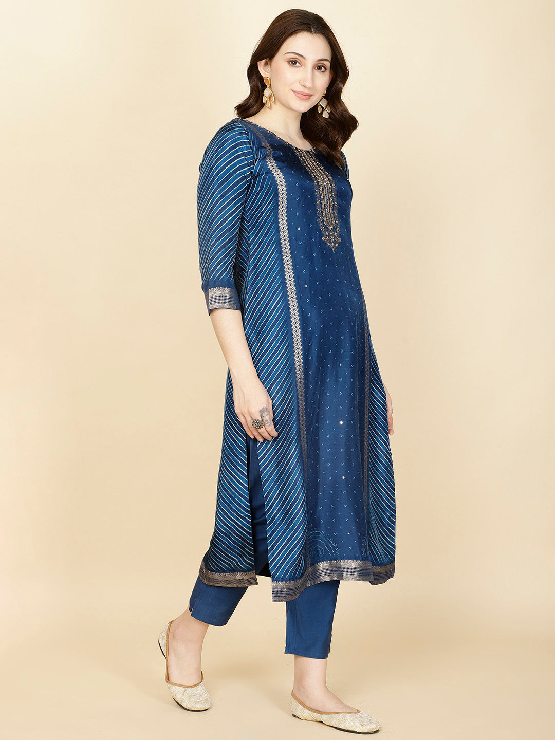 Abstract Printed Handloom Kurta With Pants &amp; Dupatta