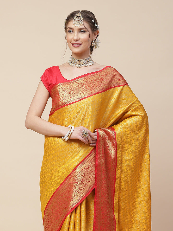 Zari Border Booti Art Handloom Woven Saree