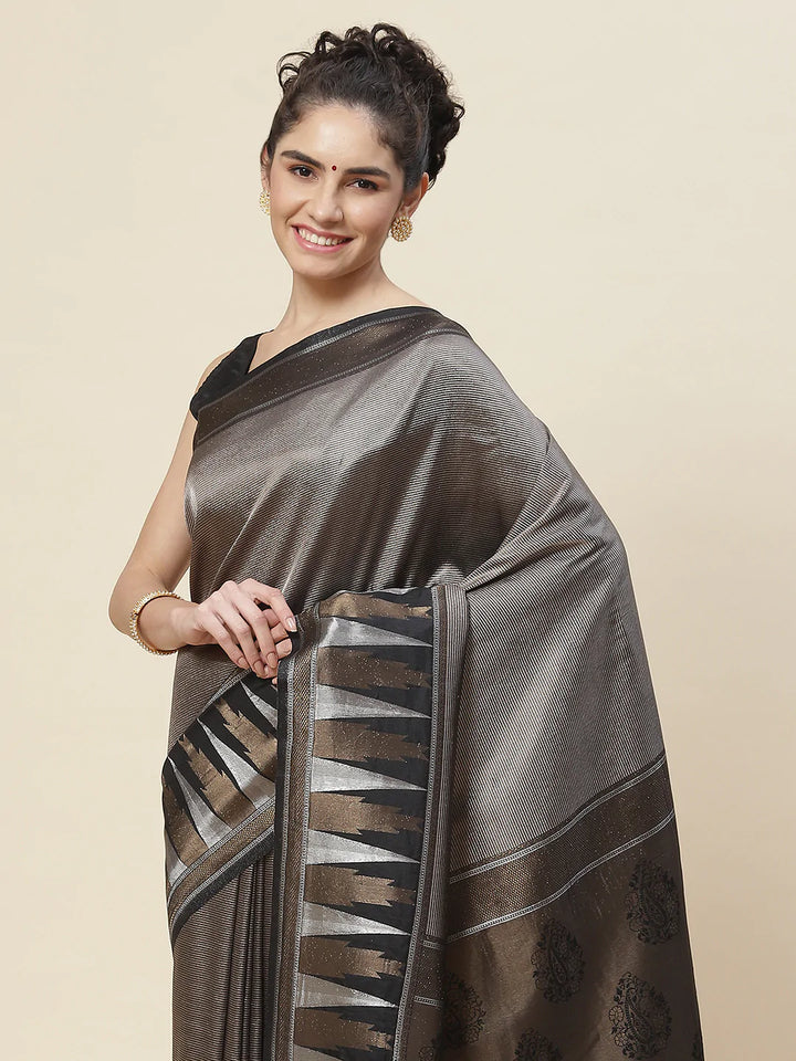 Zari Jaal Handloom Woven Saree